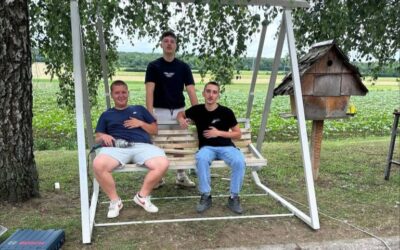 Učenje temeljeno na radu: učenici izradili ljuljačku i klupu